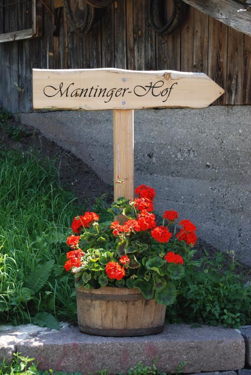 Mantingerhof Apartments Funes  Exteriör bild